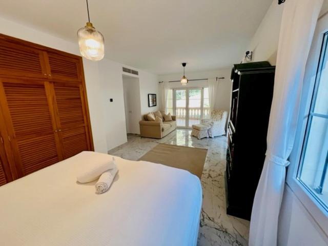 Poolvilla Patricia - Camp De Mar Andraitx Bagian luar foto