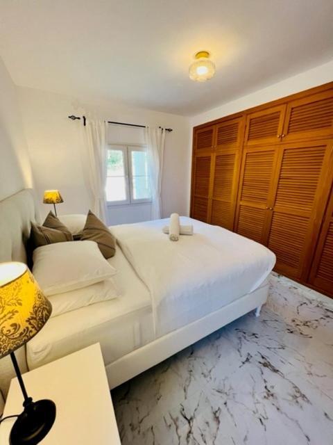 Poolvilla Patricia - Camp De Mar Andraitx Bagian luar foto